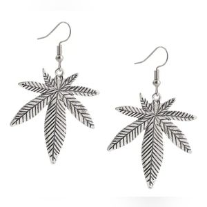 Brand new silver tone etched plant leaves alloy french hook dangle earrings
